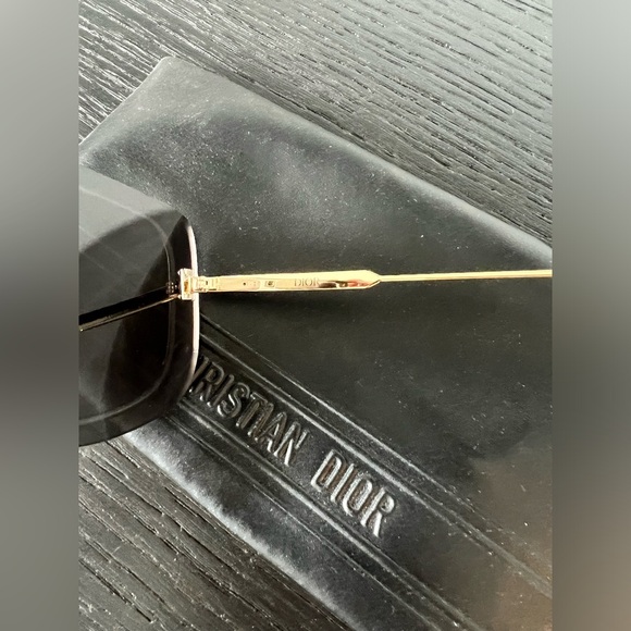 Dior Ultradior Sunglasses Never Worn - Picture 6 of 12